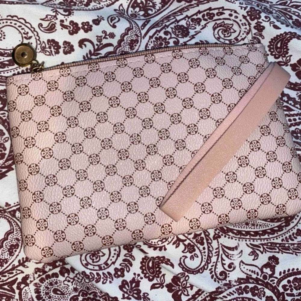 New Baby Pink Celtic Pattern Faux Leather Gold Hardware Clutch Wristlet Large - Picture 7 of 11